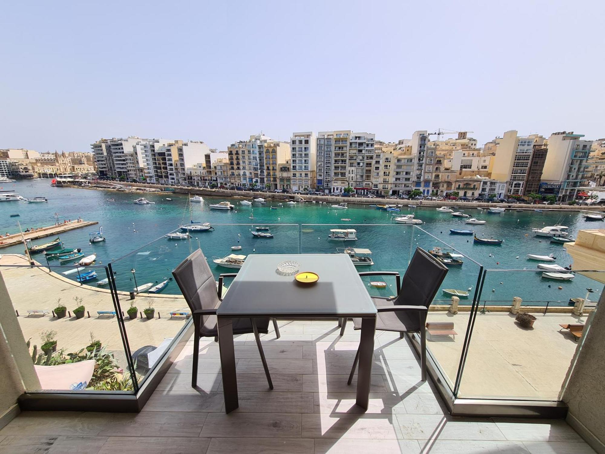 Supreme Seafront Apt With Balcony In St.Julian'S Saint Julian's Екстериор снимка
